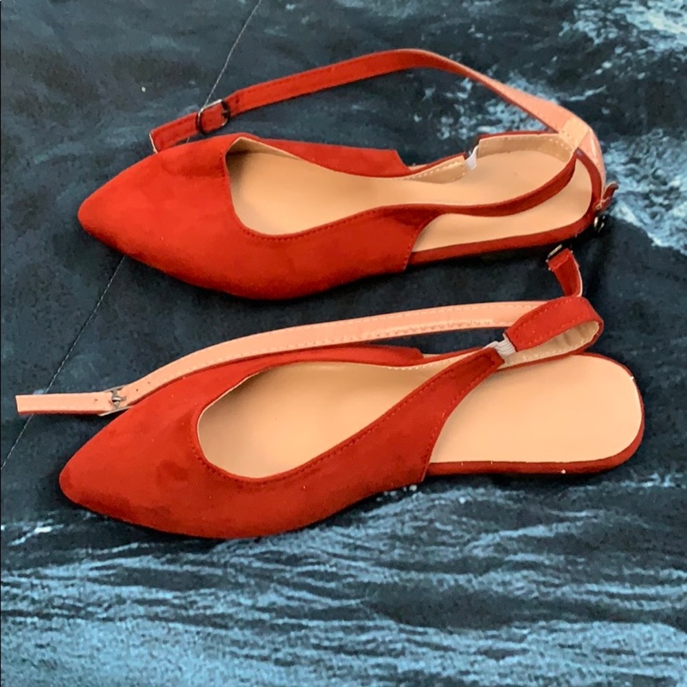 Red flats - Picture 3 of 4